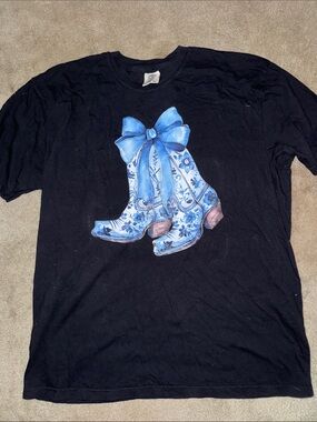 Comfort Colors Black Tee with Blue Floral Heeled Boots Graphic